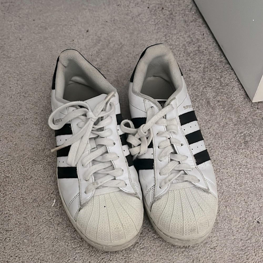 adidas superstars